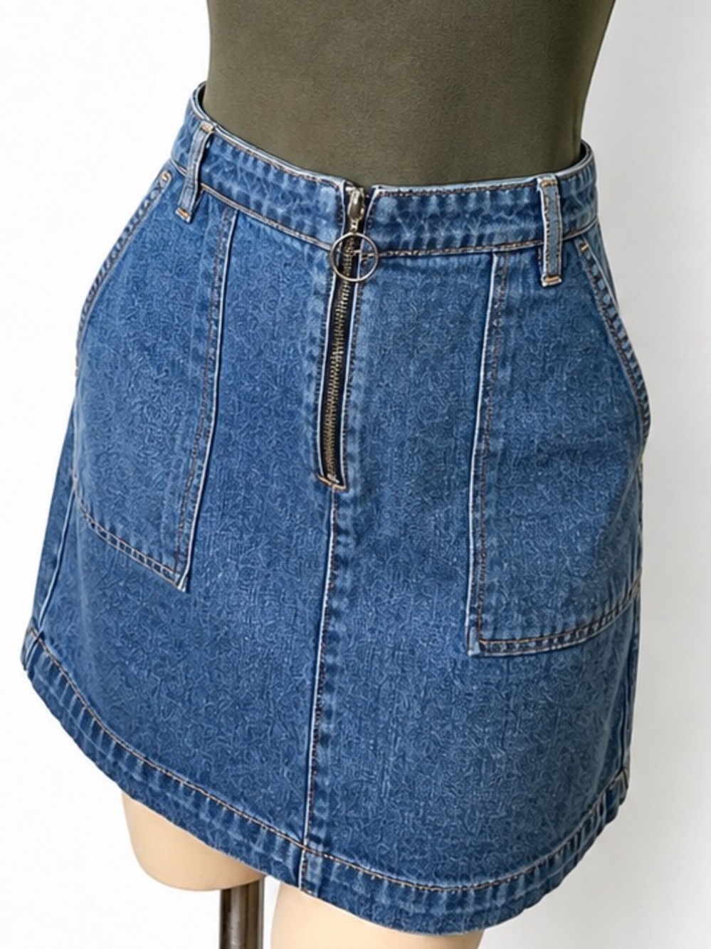 NEW High-Rise Denim Mini Skirt Large Front Zip Ring Pull Pocket Jean Skirt